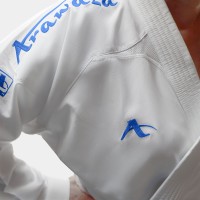 Arawaza Onyx Zero Gravity PREMIERE LEAGUE WKF kumite karate ruha 160 cm, kék hímzéssel